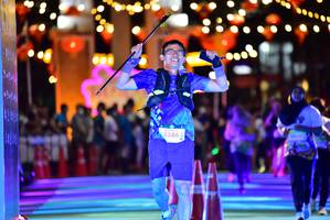 BIB: 5386, 
                            <button type="button" onclick="openModal(21804327)" class="btn btn-primary btn-sm float-right btn-popup" data-toggle="modal" data-target=".modal-high-quality">
                        <i class="fas fa-shopping-cart"></i> Add to Cart
                    </button>
                                            <button type="button" onclick="isThisMe(21804327, true)" class="btn btn-success btn-sm float-right btn-popup btn-isme hidden" data-toggle="tooltip" data-placement="bottom" title="นี่คือรูปของคุณใช่ไหม คลิกที่นี่เพื่อเอาเข้าอัลบั้ม">
                        <i class="fas fa-plus"></i> Add to album
                    </button>
                    <button type="button" onclick="isThisMe(21804327, false)" class="btn btn-warning btn-sm float-right btn-popup btn-isnotme hidden">
                        <i class="fas fa-ban"></i> Remove from album
                    </button>